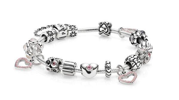Pandora shares rise following successful ad campaigns during Christmas