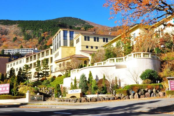 Hakone-Kowakien-Yunessan_jooko3-pixta_46098215_M.jpg